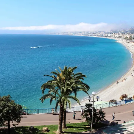 Hotel Ibis Budget Californie Lenval 2*