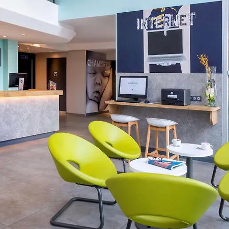 アイビス バジェット カルフォルニー レンヴァル 2* ニース