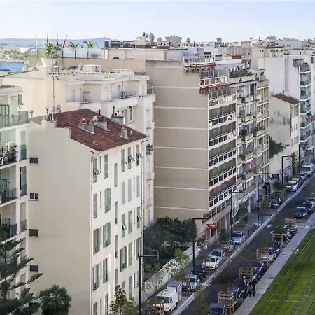 Ibis Budget Californie Lenval 2* Niza