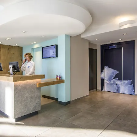Ibis Budget Californie Lenval 2*