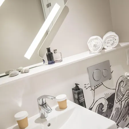 Hotel Ibis Budget Californie Lenval 2*