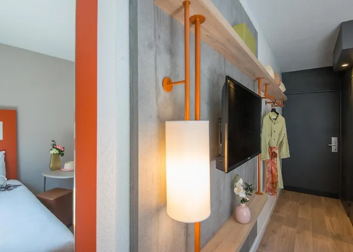 Ibis Budget Californie Lenval Hotell 2*