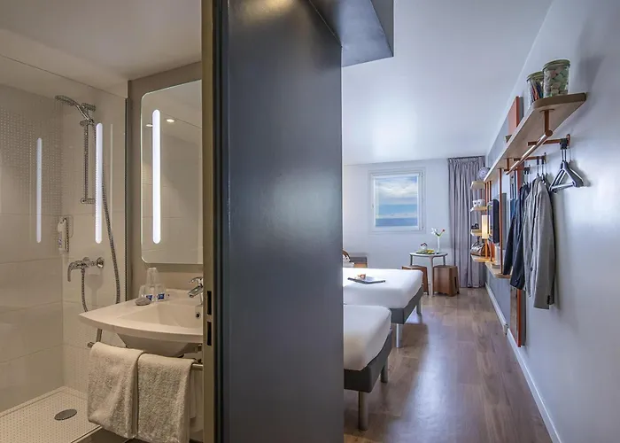 Ibis Budget Californie Lenval Hotel 2*