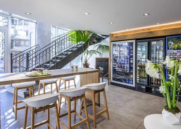 Ibis Budget Californie Lenval