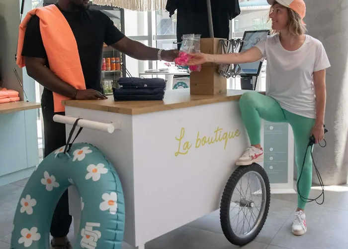 Ibis Budget Californie Lenval Hotel