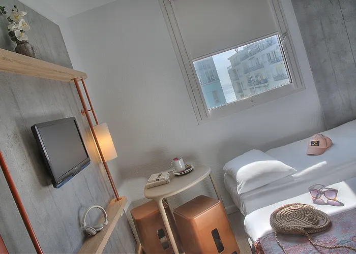 Ibis Budget Californie Lenval 2*