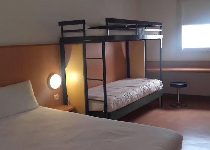 Hotell Ibis Budget Californie Lenval 2*