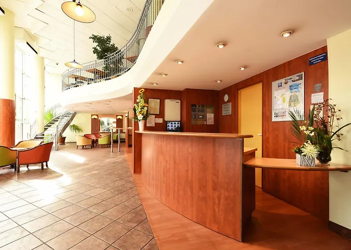 Ibis Budget Californie Lenval Hotell Nice