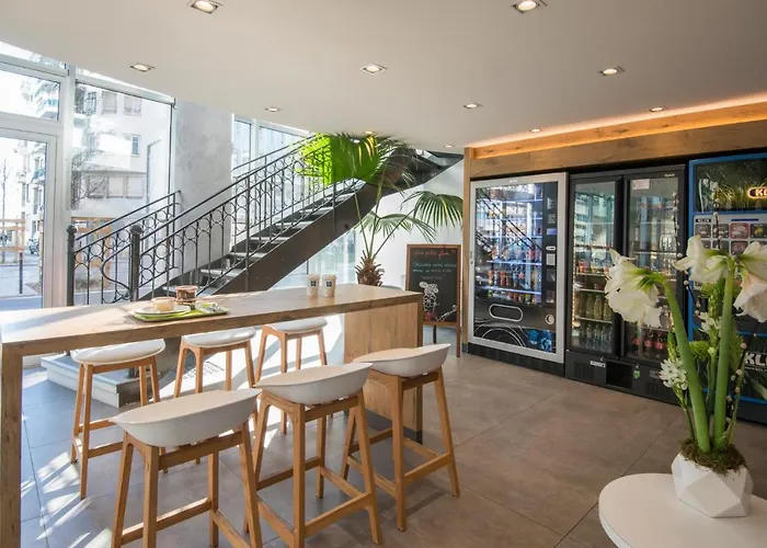 Ibis Budget Californie Lenval Hotell 2*