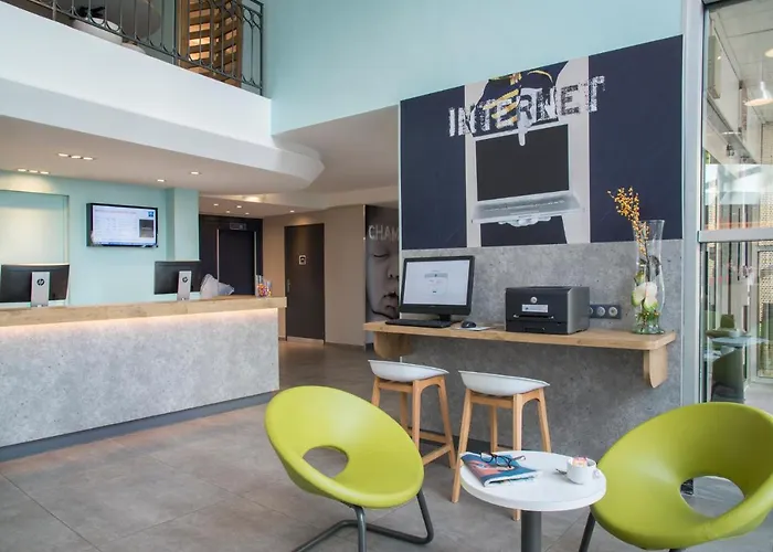 Ibis Budget Californie Lenval Hotell 2*