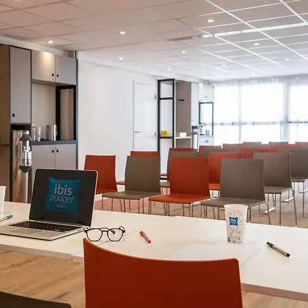 Ibis Budget Californie Lenval 2*