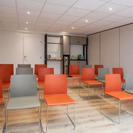 Ibis Budget Californie Lenval Отель 2*