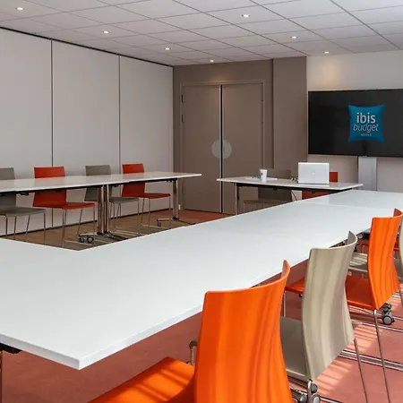 Ibis Budget Californie Lenval Отель