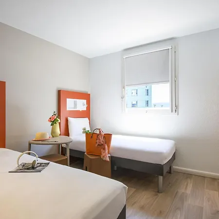 Отель Ibis Budget Californie Lenval