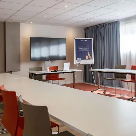 Ibis Budget Californie Lenval Отель