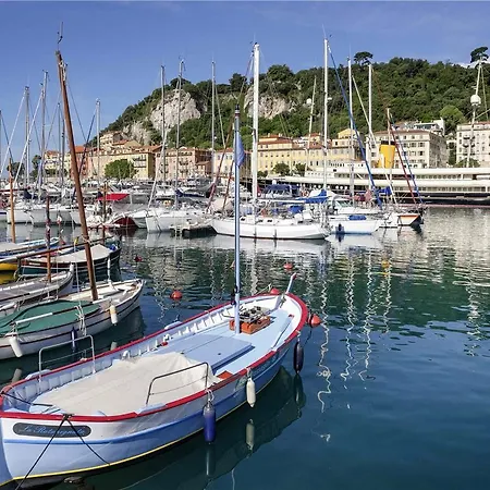 Ibis Budget Californie Lenval Отель 2*