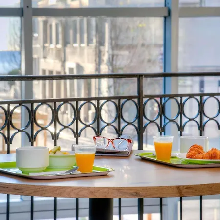 Ibis Budget Californie Lenval 2*