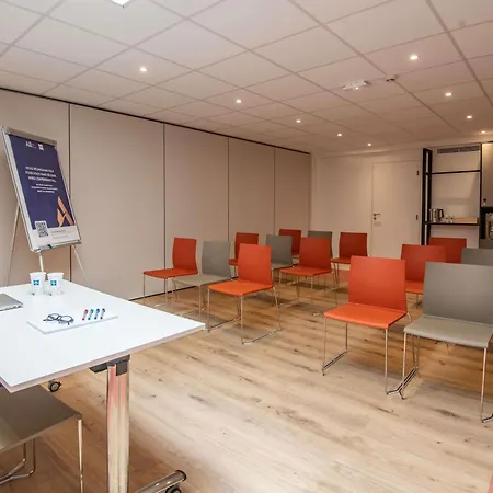 Ibis Budget Californie Lenval Hotell 2*