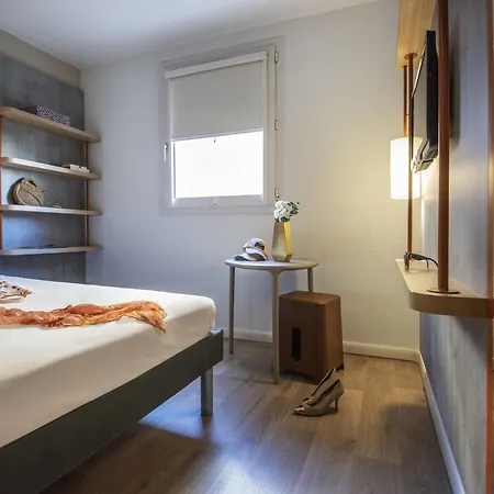 Ibis Budget Californie Lenval Hotel 2*