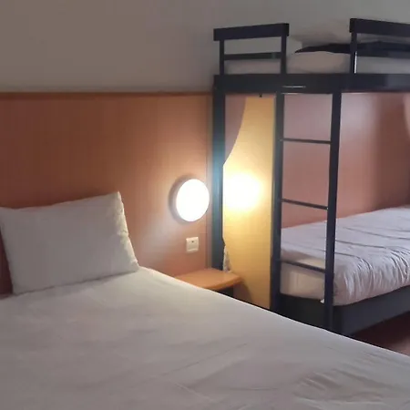 Отель Ibis Budget Californie Lenval Ницца