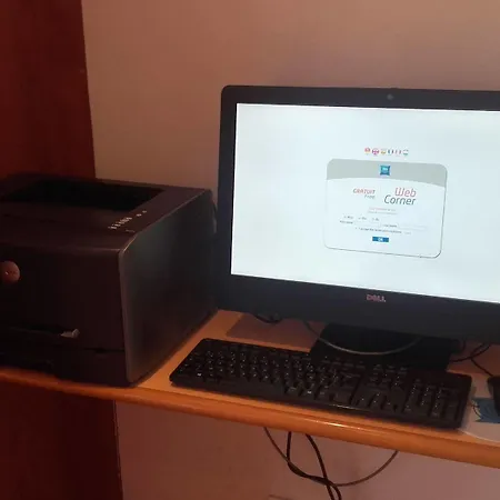 Ibis Budget Californie Lenval Отель
