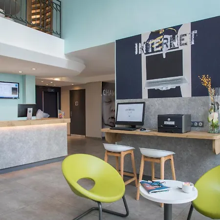 Ibis Budget Californie Lenval Hotel 2*