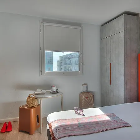 Hotel Ibis Budget Californie Lenval 2*